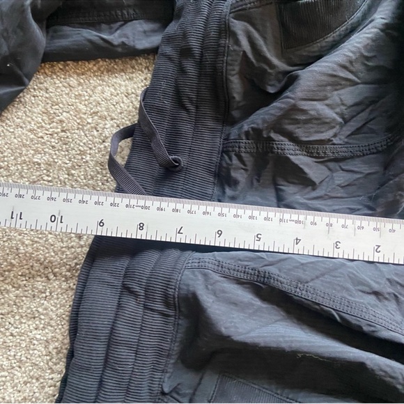 Lululemon Dance Studio Pants - Black Size 4 - Picture 8 of 10